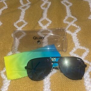 Quay mirrored/gold lens high key Sunglasses